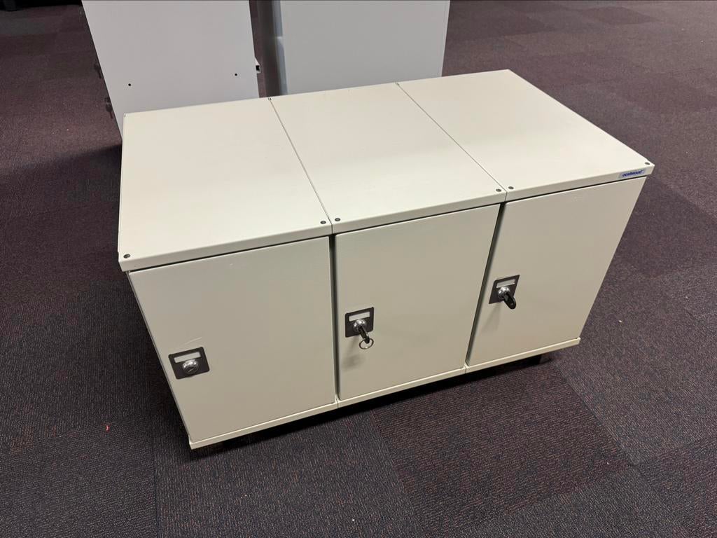 TV meubel van lockerkast, Ophalen, 25 tot 50 cm, Minder dan 100 cm