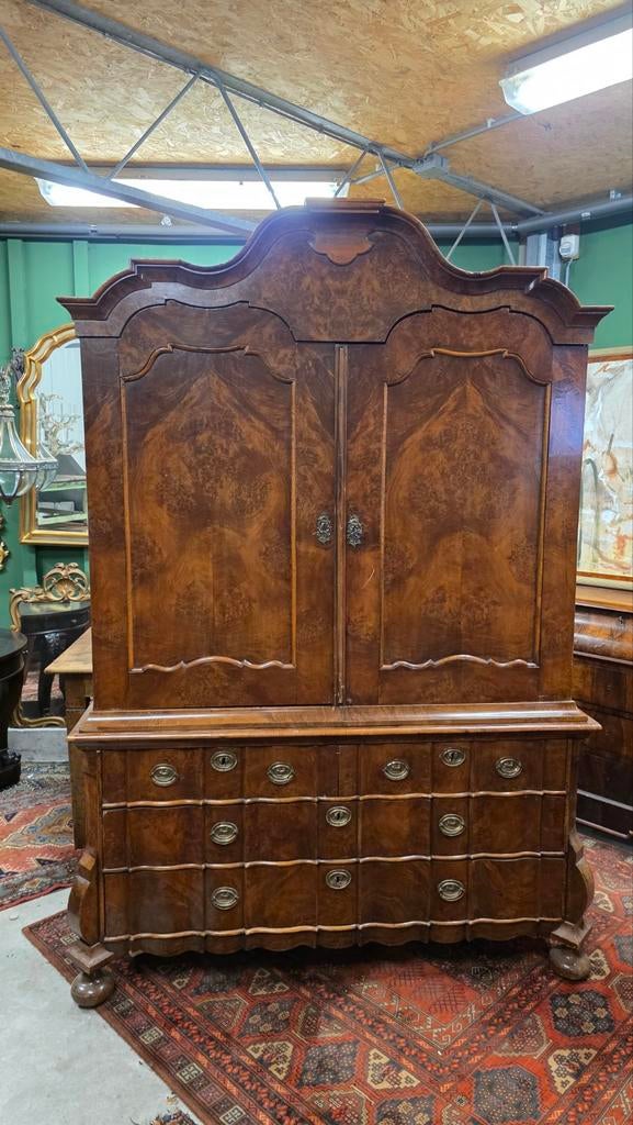 Orgel gebogen wortelnoten kabinet., Ophalen
