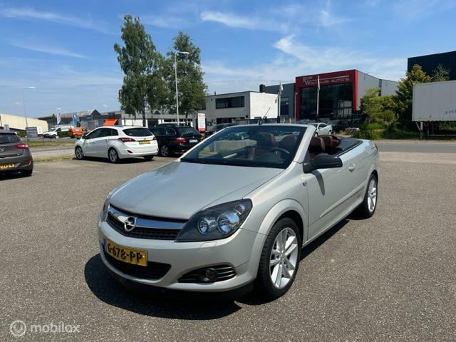 Opel Astra TwinTop 1.8 Enjoy met leder!, Auto's, Opel, Gebruikt, 4 cilinders, Cabriolet, 4 stoelen