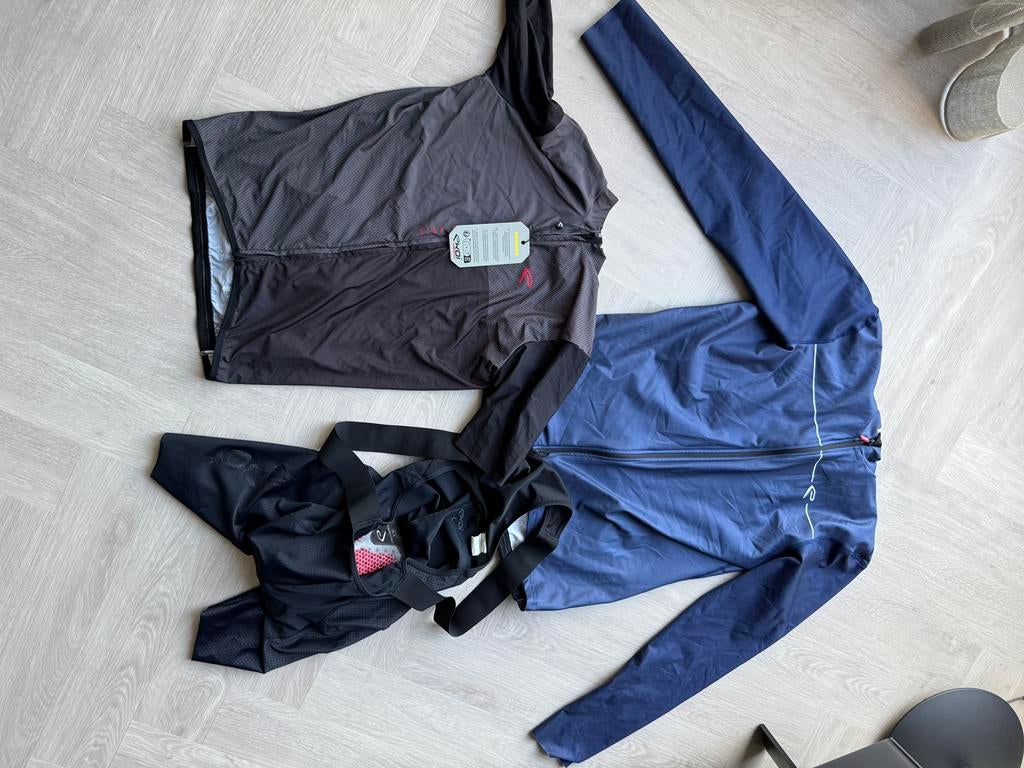 Nieuwe Ekoi wielerset 4 stuks L/XL, Sport en Fitness, Wielrennen, Ophalen of Verzenden, Nieuw, Kleding