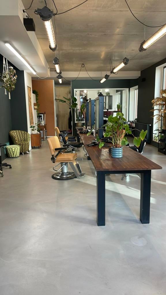 Stoel huur/ chair rental kapper/ barber binckhorst Den Haag