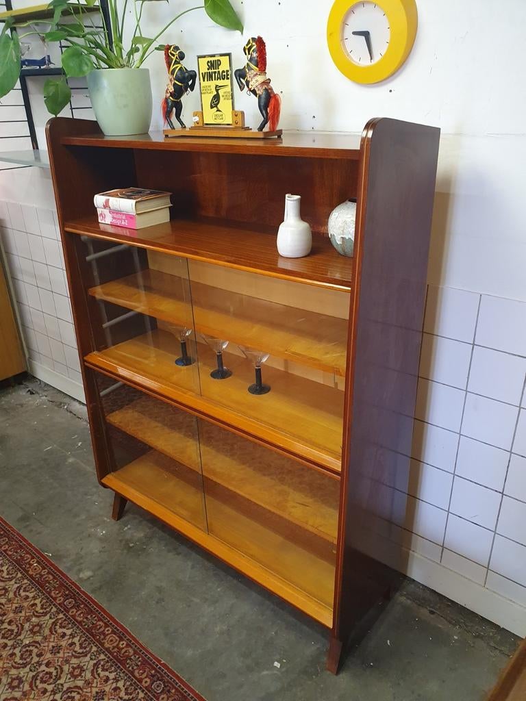 Vintage Vitrinekast jaren 60 wandkast, Huis en Inrichting, Kasten | Vitrinekasten, Ophalen, ,, 50 tot 100 cm, ,