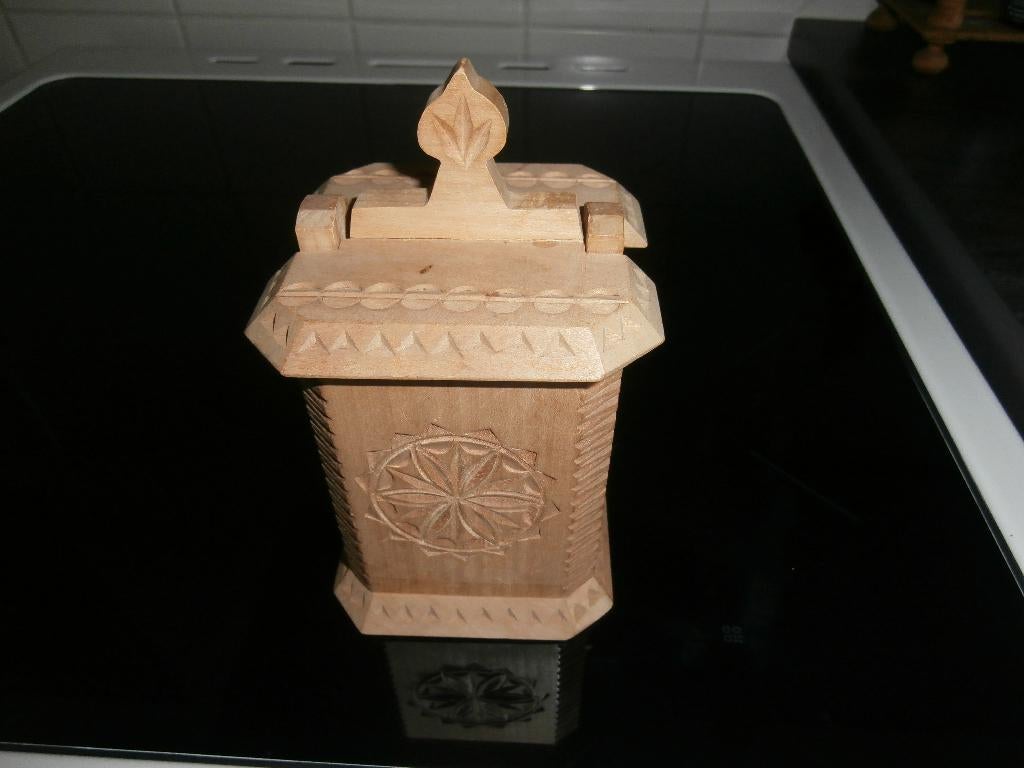 Vintage houten kerfsnede potje met deksel!, Antiek en Kunst, Ophalen of Verzenden