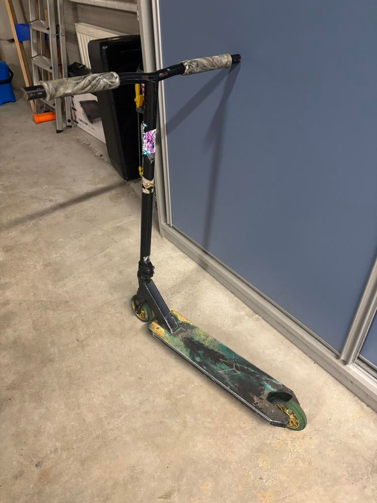 Mooie professionele stuntstep te koop, Ophalen of Verzenden, Zo goed als nieuw, Gewone step