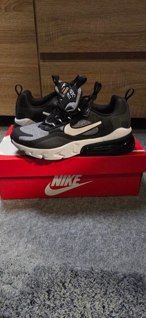 Nike Air Max 270 React - Zwart/Grijs, Ophalen, Nieuw, Zwart