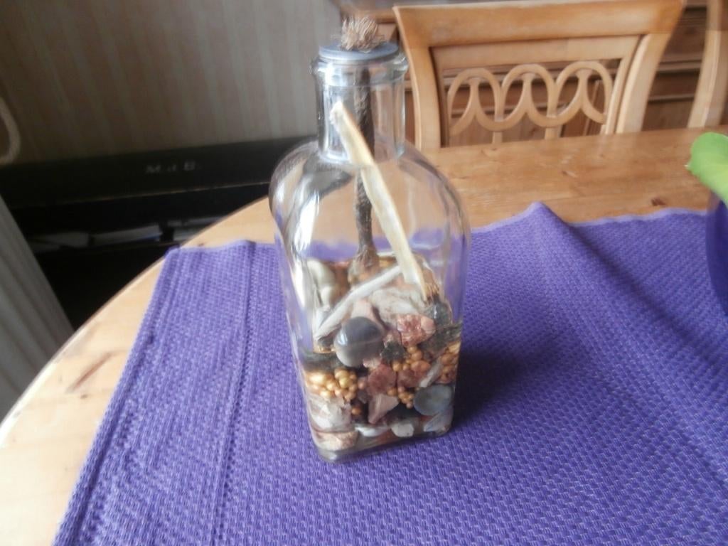 fles glas glazen olielamp met schelpen en stenen erin vaas, Gebruikt, Overige kleuren, Ophalen of Verzenden, Glas