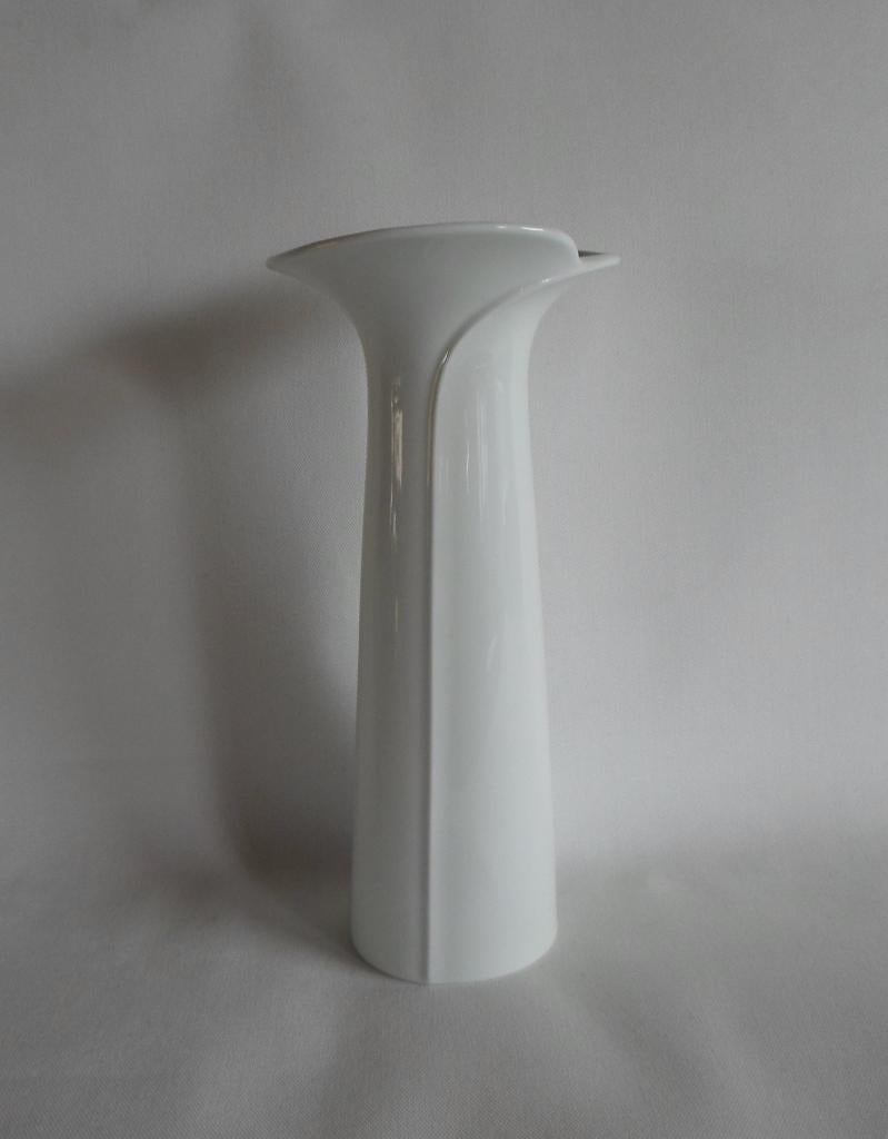 KPM Vaas 5040/26, Antiek en Kunst, Ophalen of Verzenden