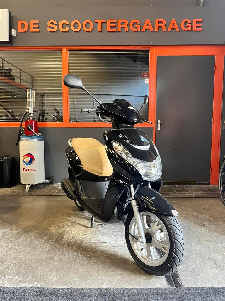 Peugeot kisbee snor 25km 2018, Gebruikt, Overige modellen, Maximaal 45 km/u, 49 cc