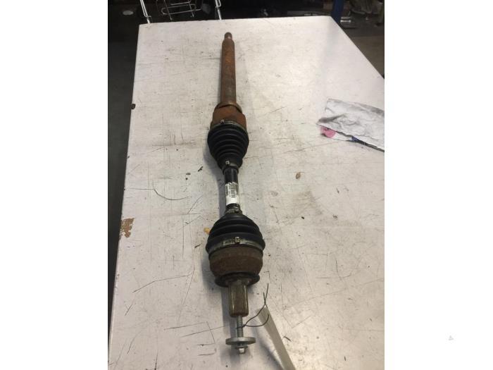 Aandrijfas rechts-voor van een Volvo V60, Ophalen of Verzenden, 3 maanden garantie, Gebruikt, Volvo