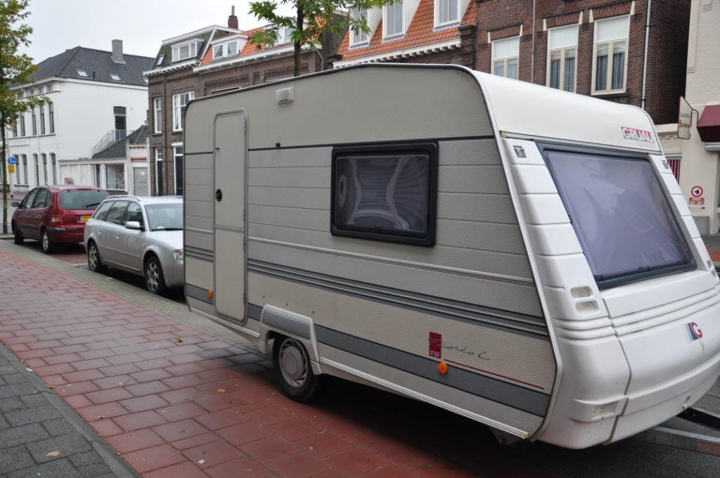 Zeer nette lichtgewicht caravan Merk Gruau type Floreal, Luifel, Rondzit, Tot en met 3, Particulier