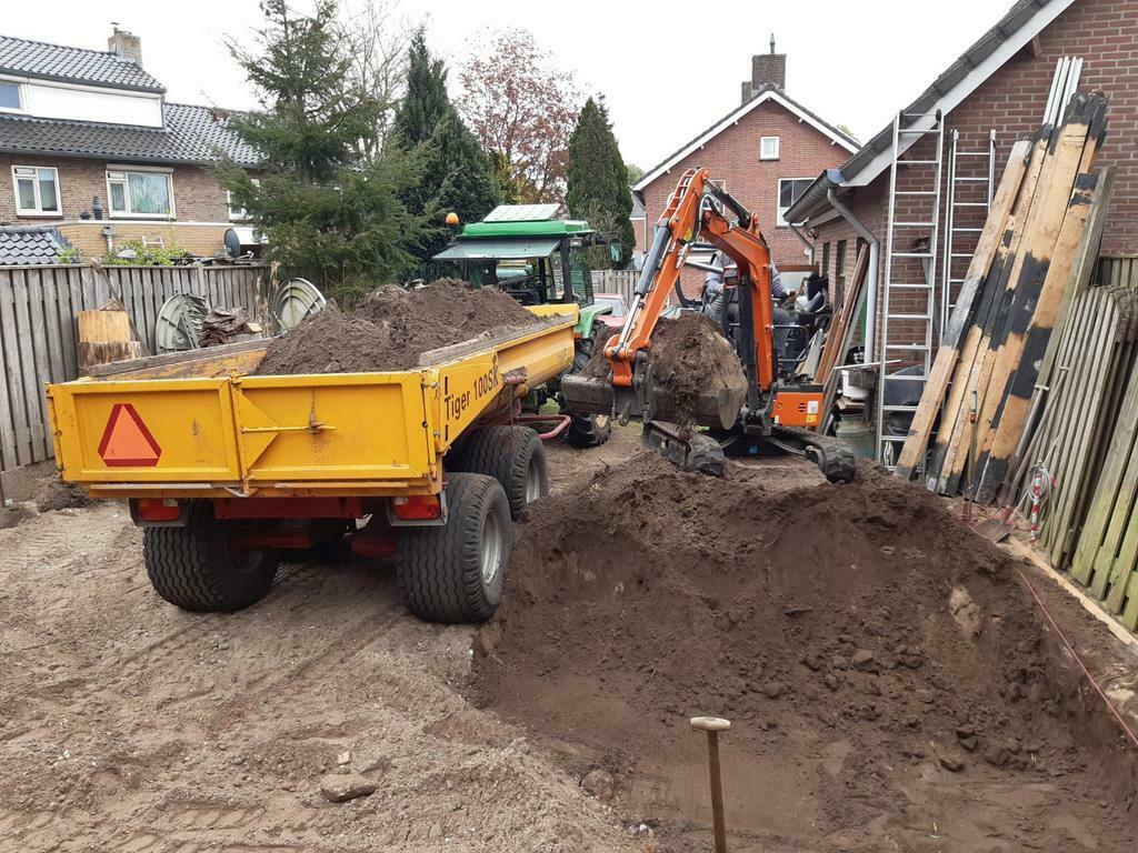 Bomen rooien/tuin leeghalen/stobbenfrees/grondwerk/bestraten