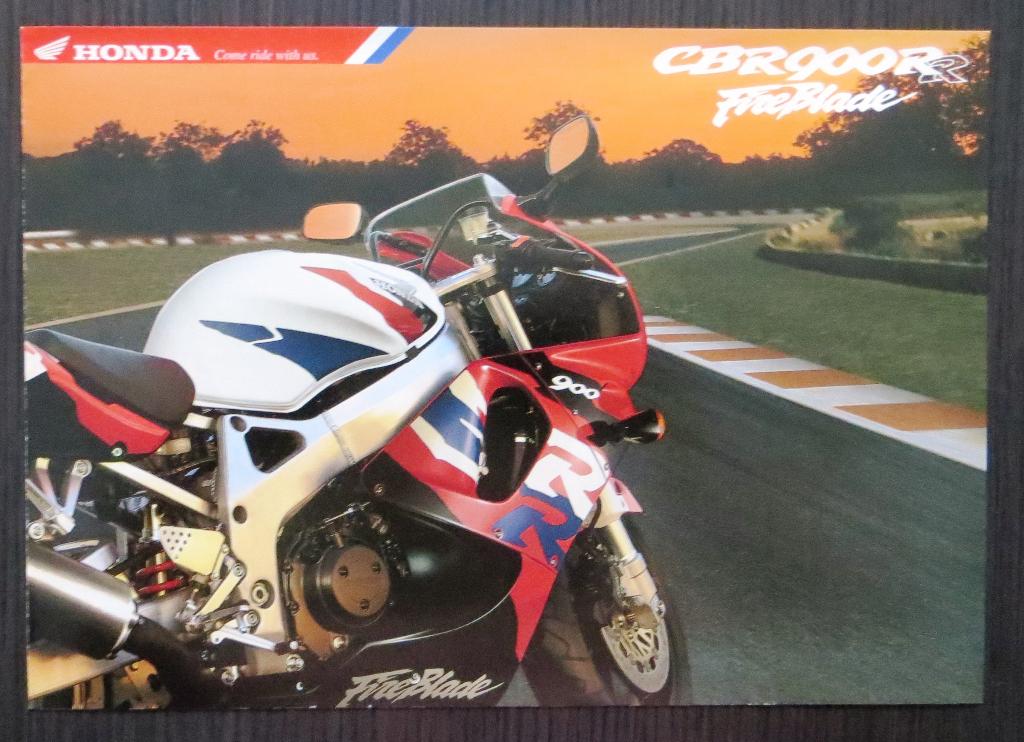 Folder Honda CBR 900 RR FireBlade - 1996 (Nederlands), Motoren, Handleidingen en Instructieboekjes, Verzenden, Honda