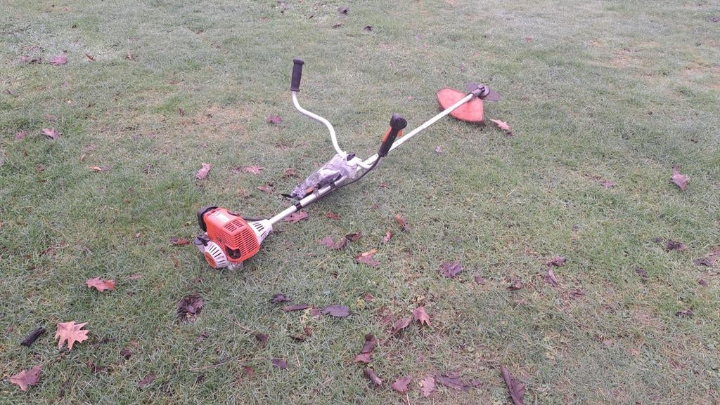 Stihl FS 90 bosmaaier 1,3PK 2015 met nieuw tuig, Gebruikt, FS 90 4 mix, Ophalen of Verzenden, ????