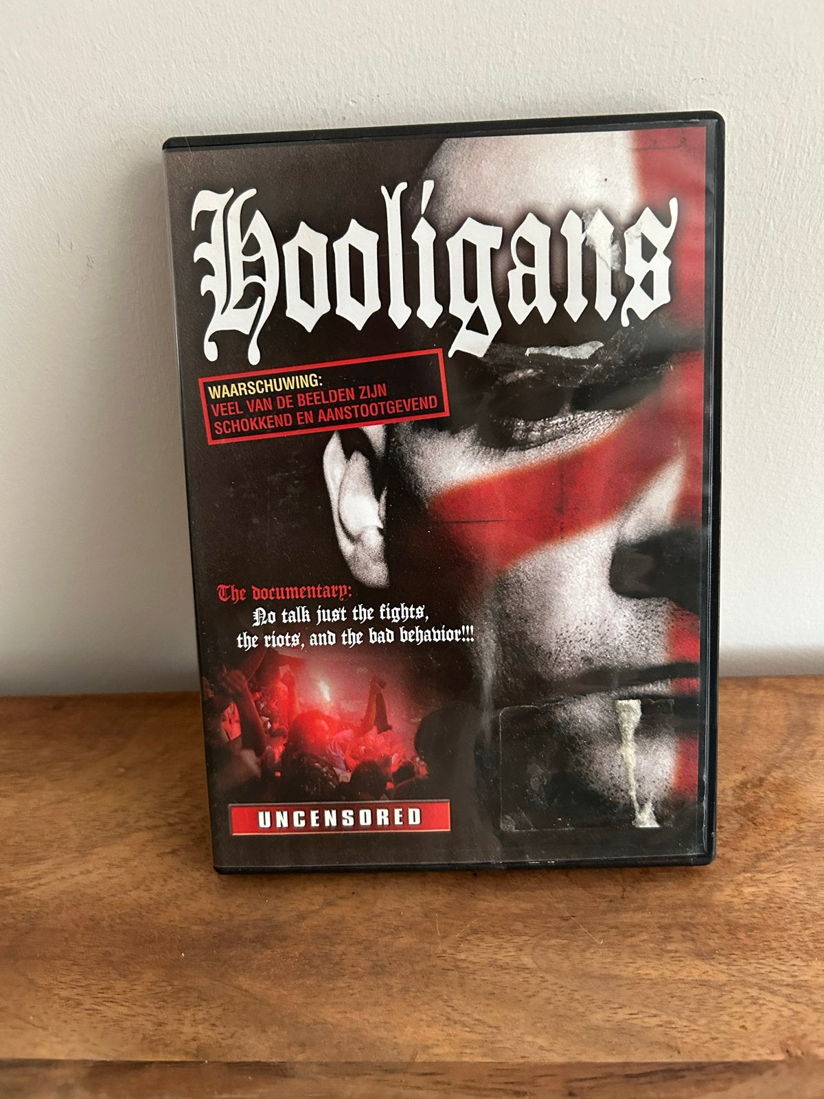 Hooligans - Uncensored DVD - Schokkende Voetbaldocumentaire, Vanaf 16 jaar, Ophalen of Verzenden, Zo goed als nieuw, Overige genres