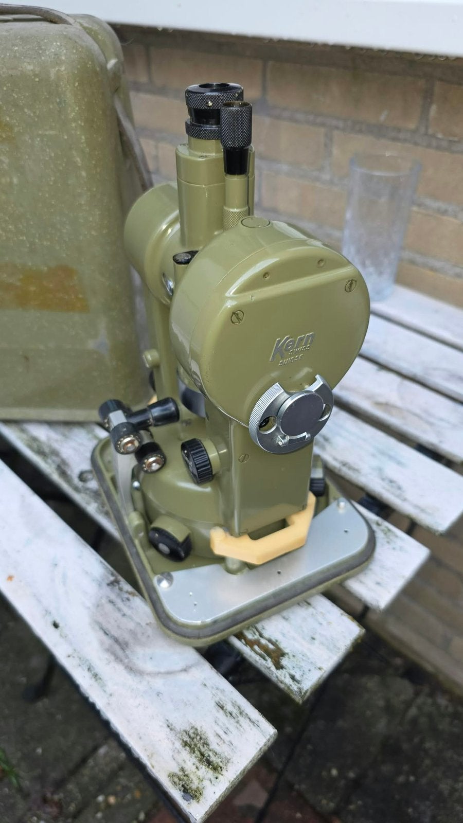 Kern Aarau K1-V optische theodoliet, Antiek en Kunst, Antiek | Gereedschap en Instrumenten, Ophalen