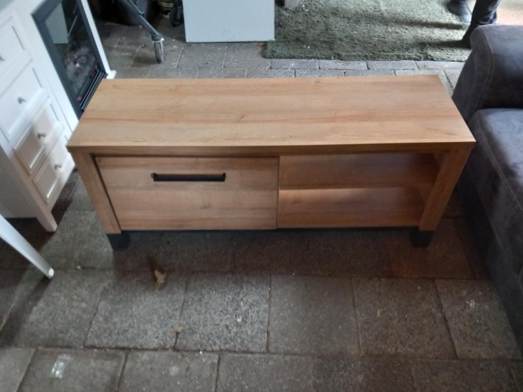 Mooi tv kastje, Ophalen, 100 tot 150 cm, Zo goed als nieuw, Minder dan 100 cm
