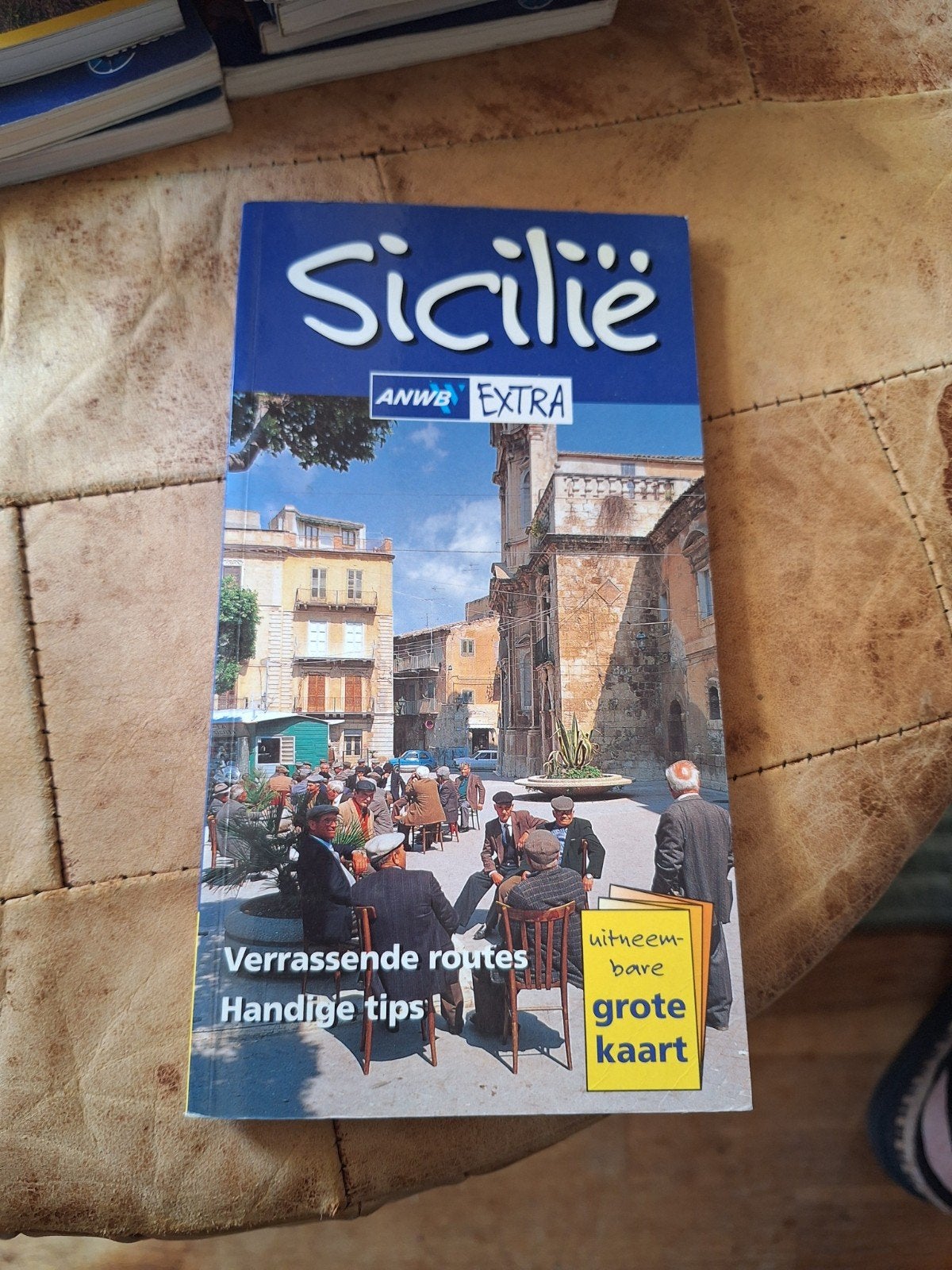 ANWB extra Reisgids Sicilië met kaart, Europa, Ophalen of Verzenden, Zo goed als nieuw, Reisgids of -boek