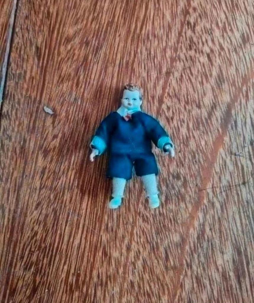 Caco popje 8 cm porselein, Ophalen of Verzenden