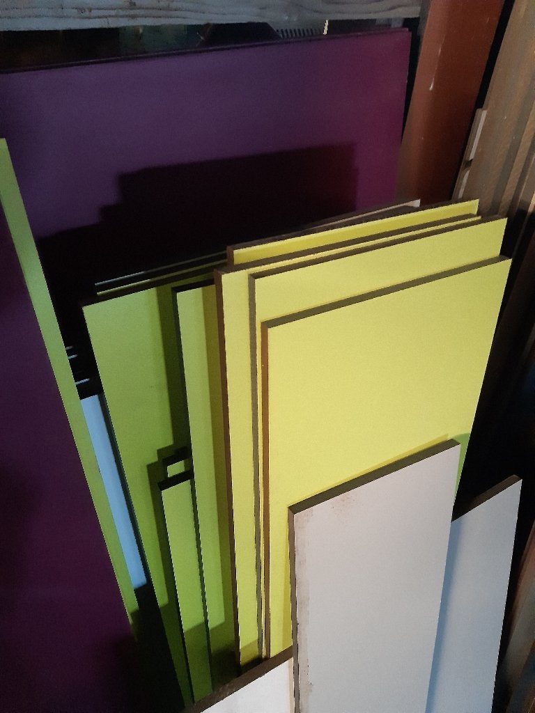 een stukje trespa kan ook reststukken  vanaf 5 euro  teuge, Ophalen, Gebouwen, Nieuw, Meerkleurig