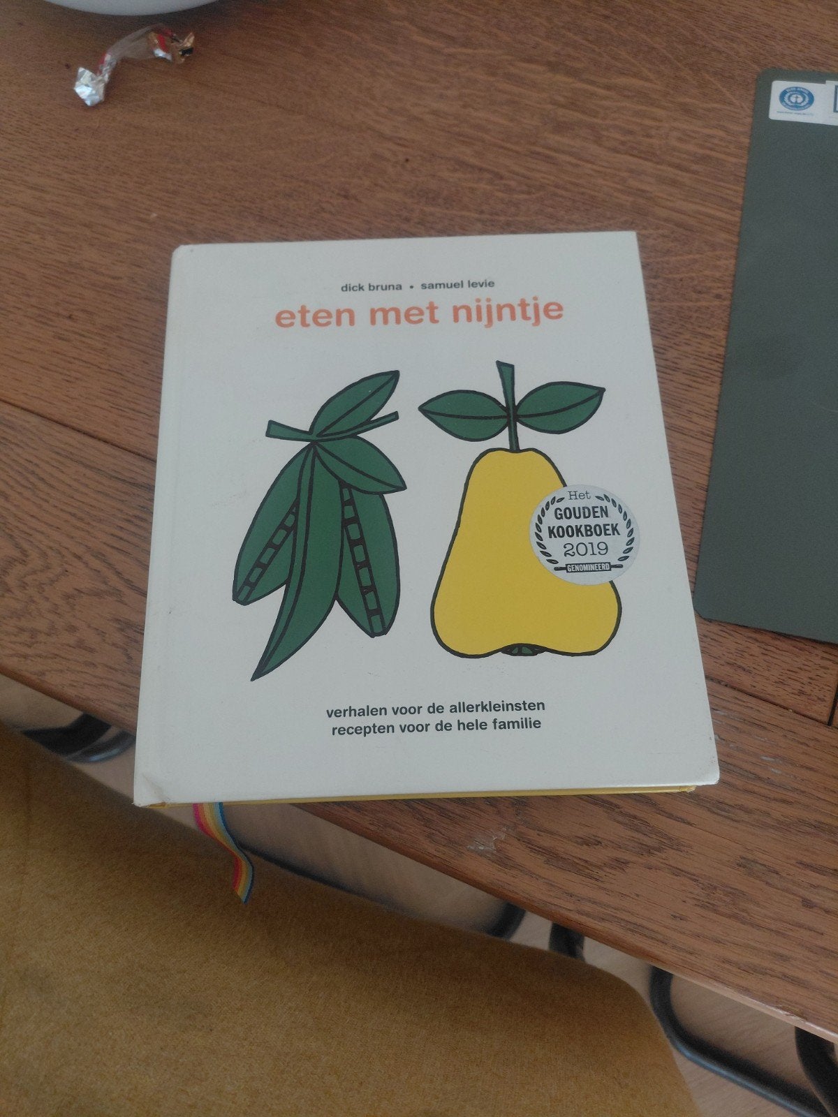 Eten met Nijntje - Dick Bruna & Samuel Levie kookboek, Boeken, Kookboeken, Ophalen of Verzenden, Dick Bruna, Samuel Levie, Gezond koken