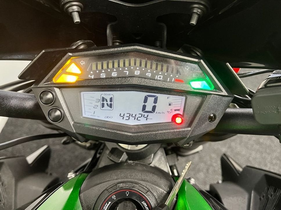 ⭐️⭐Prachtige Kawasaki Z 1000 Z1000 (bj 2017)⭐️⭐, Kawasaki, 4 cilinders, Motorrijbewijs A, Bedrijf