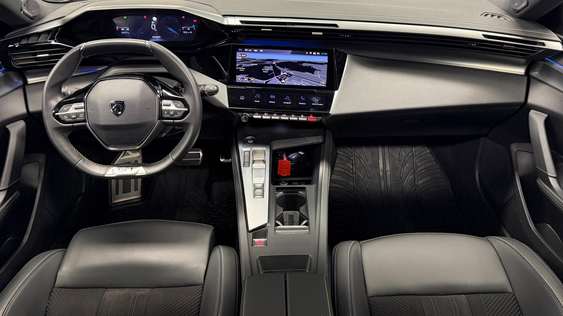 Peugeot 308 SW 1.2 PureTech GT*Panodak*Trekhaak*Memory*Navi*, Auto's, 1263 kg, Gebruikt, Zwart, 1199 cc