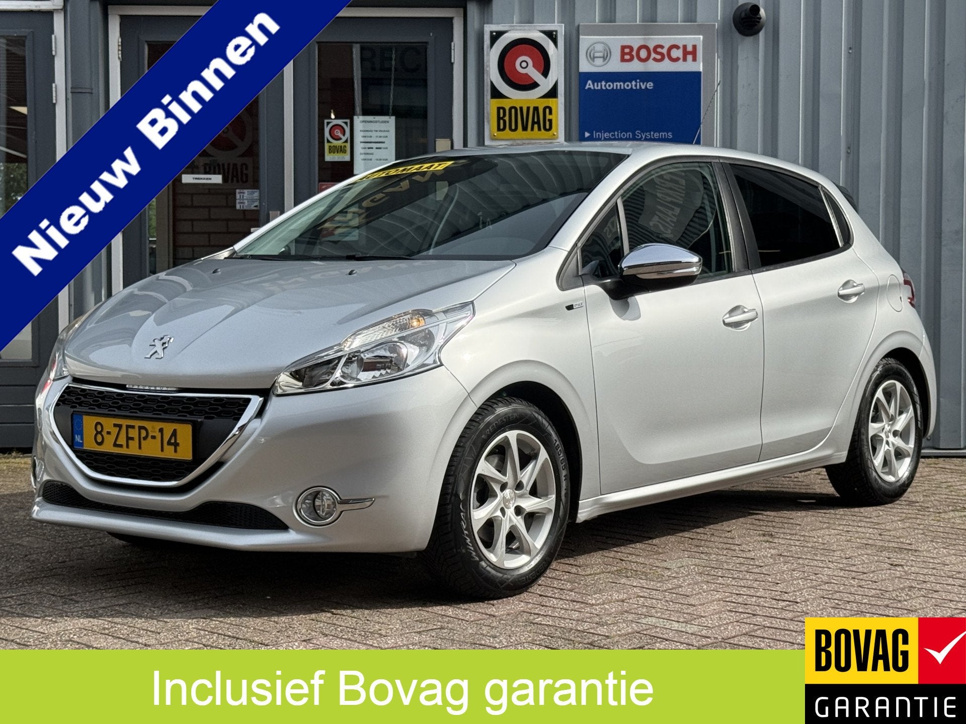 Peugeot 208 1.2 e-VTi Style. | AUTOMAAT | DEALER ONDERHOUDEN, Stof, 1199 cc, 82 pk, Origineel Nederlands
