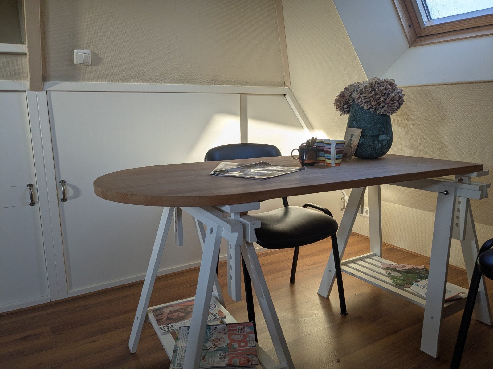 Ikea Stijlvolle eettafel met schragen - Massief hout, Ophalen, Gebruikt, Modern, Industrieel, 50 tot 100 cm
