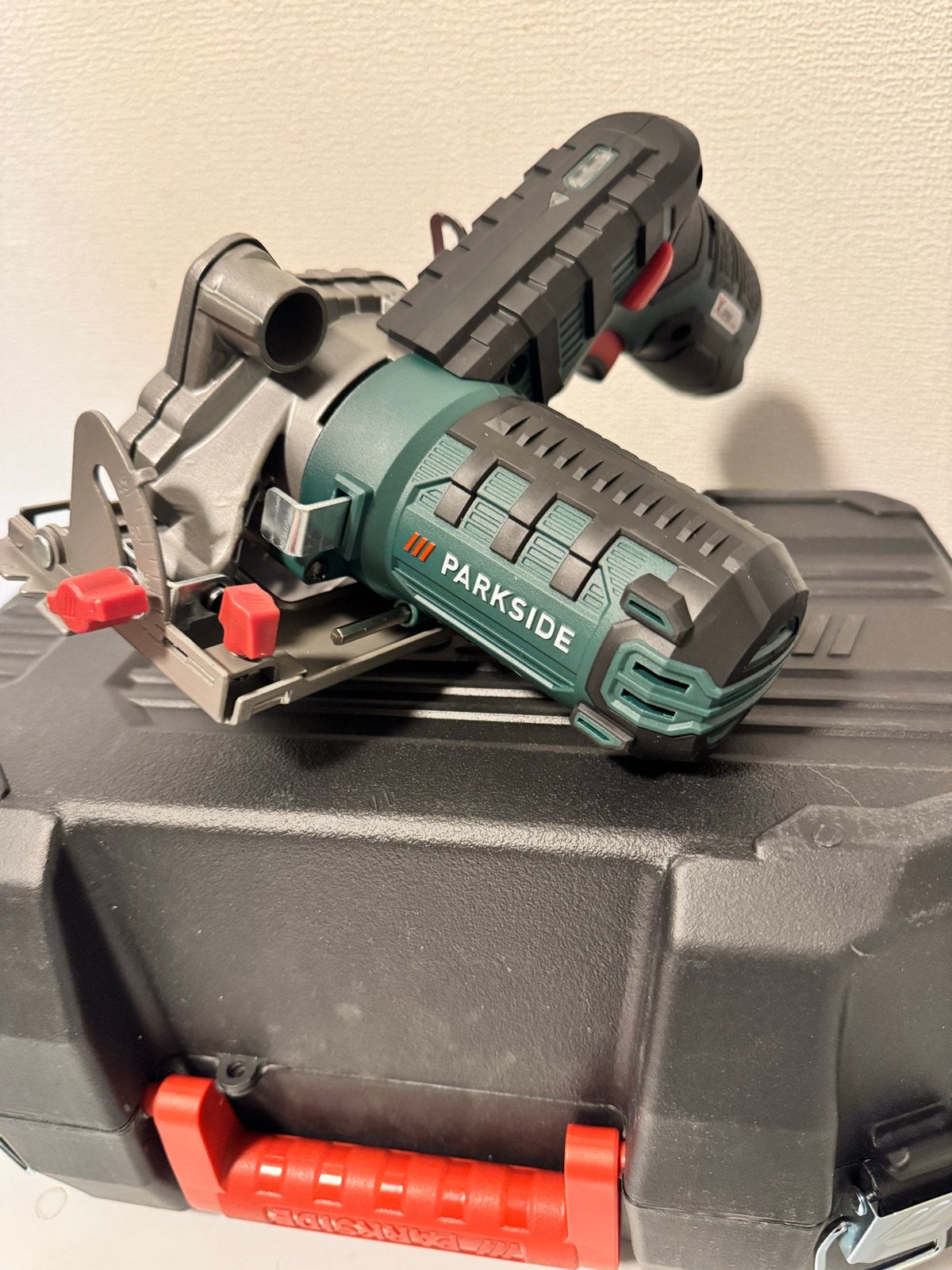 Parkside 12V Accu Cirkelzaag - Nieuw met Accu en Lader, Minder dan 30 mm, Cirkelzaag, Verzenden, Nieuw