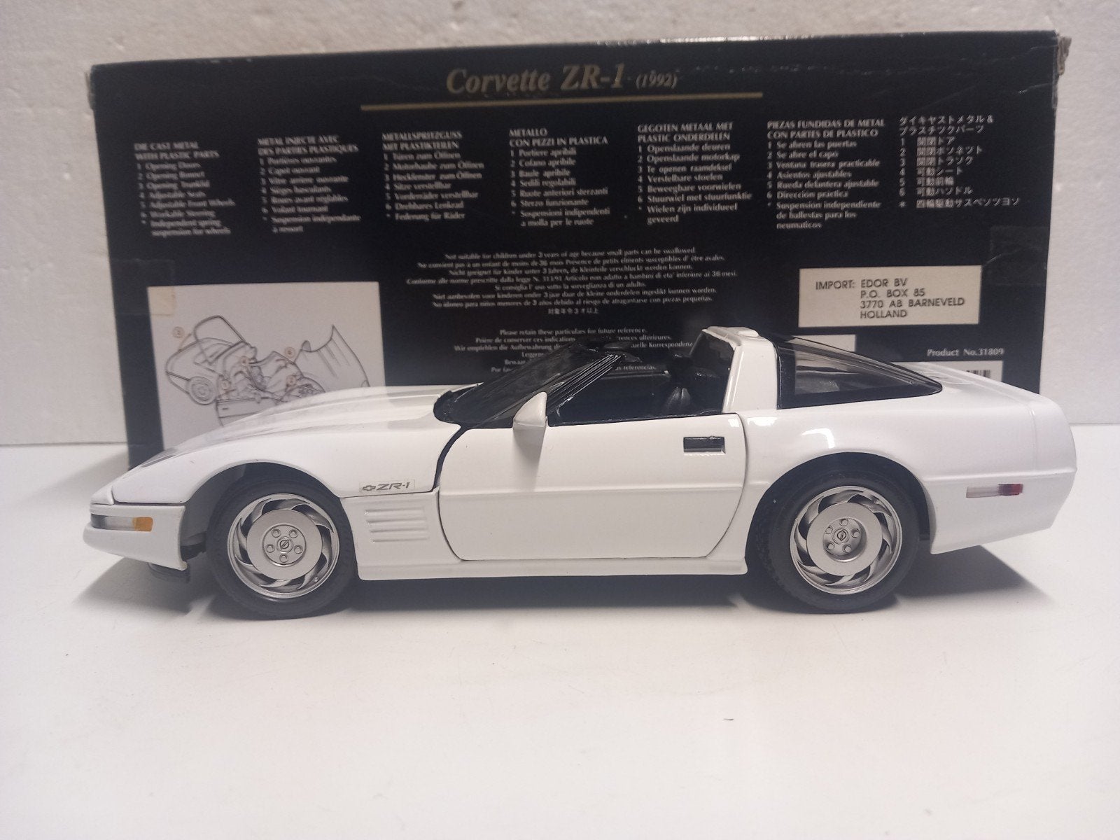 Chevrolet Corvette ZR-1 Targa wit 1992 Maisto metal 1:18 KRD, Ophalen of Verzenden, Zo goed als nieuw, Auto, Overige merken