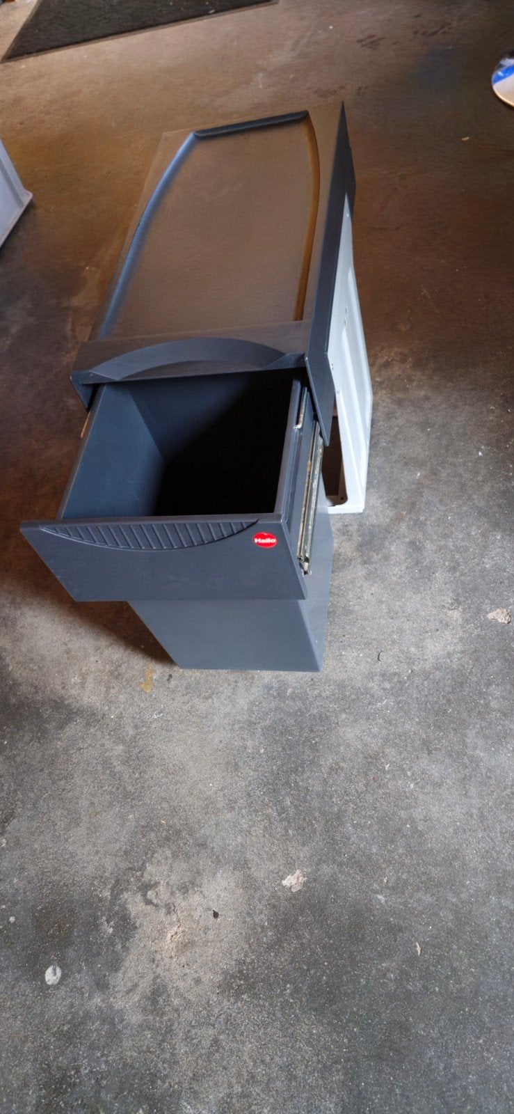 Hailo inbouw afvalemmer, uittrekbaar, 20-30 liter, Ophalen