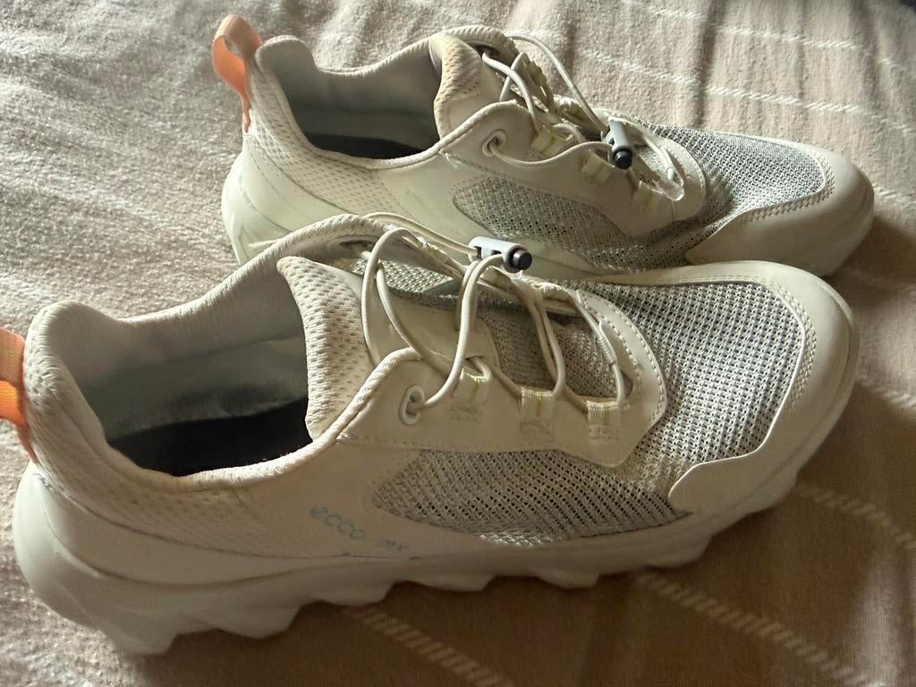 Ecco 42 sneaker, Wit, Ophalen of Verzenden, Sneakers of Gympen, Zo goed als nieuw