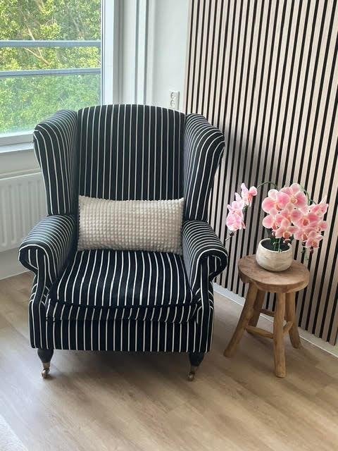 Mooie comfortabele Fauteuil, Ophalen, Relax fauteuil, 75 tot 100 cm, Zo goed als nieuw