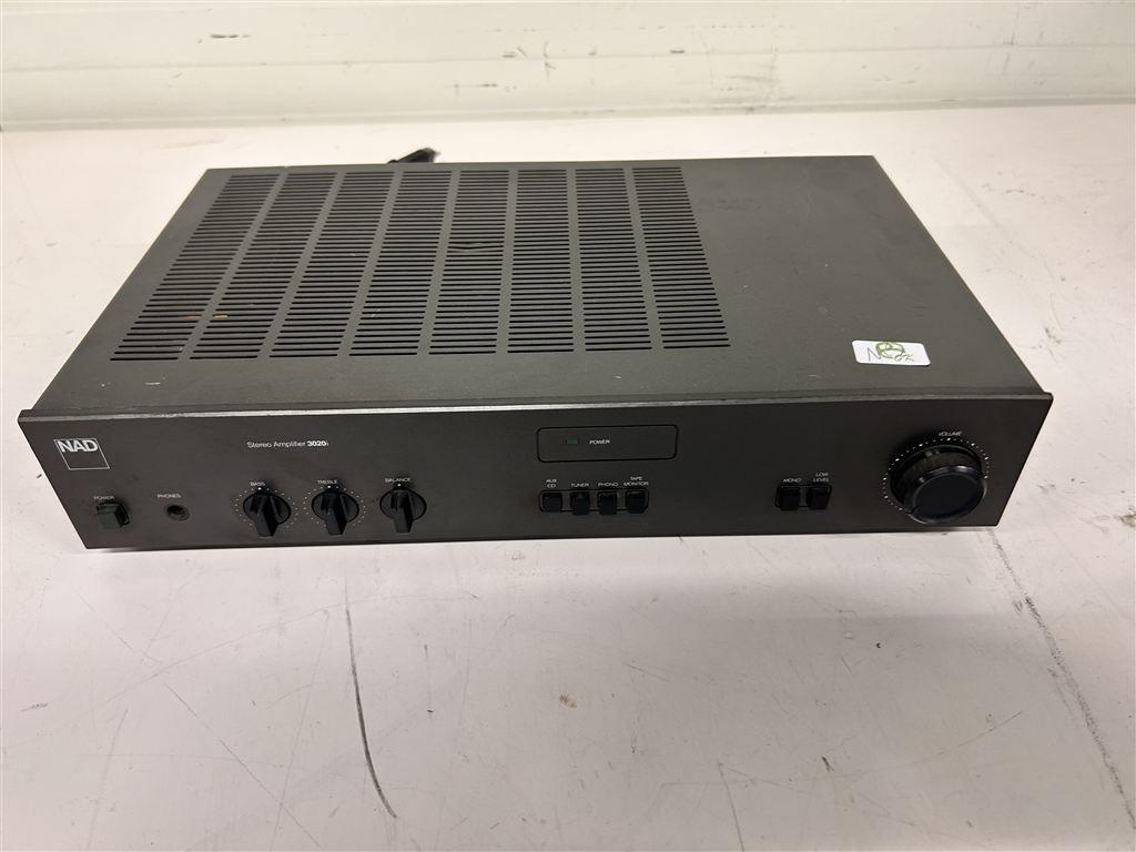 A4707. NAD Stereo Amplifier model 3020I, Ophalen of Verzenden, Gebruikt, Overige merken