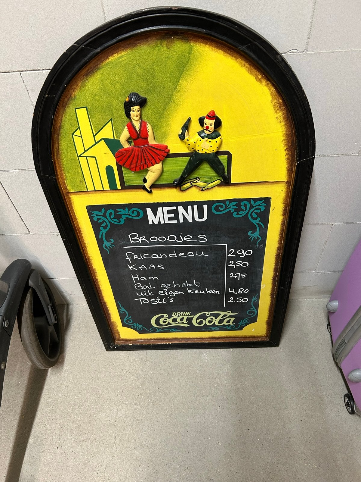 Vintage Menu Bord 'Uitverkoop' met 3D Figuren, Ophalen, Gebruikt, Meerkleurig, Vintage