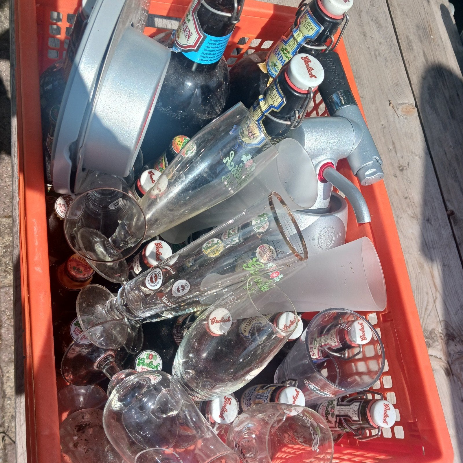 Grolsch verzameling, bierflesjes en glazen, Ophalen