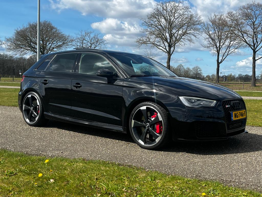 Audi RS3 2016 2.5 Panoramadak, Automaat, Zwart, RS3, 367 pk