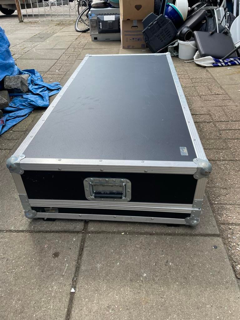 Grote, stevige en lichtgewicht instrumentenkoffer op wielen, Ophalen, Gebruikt, Overige instrumenten, Flightcase