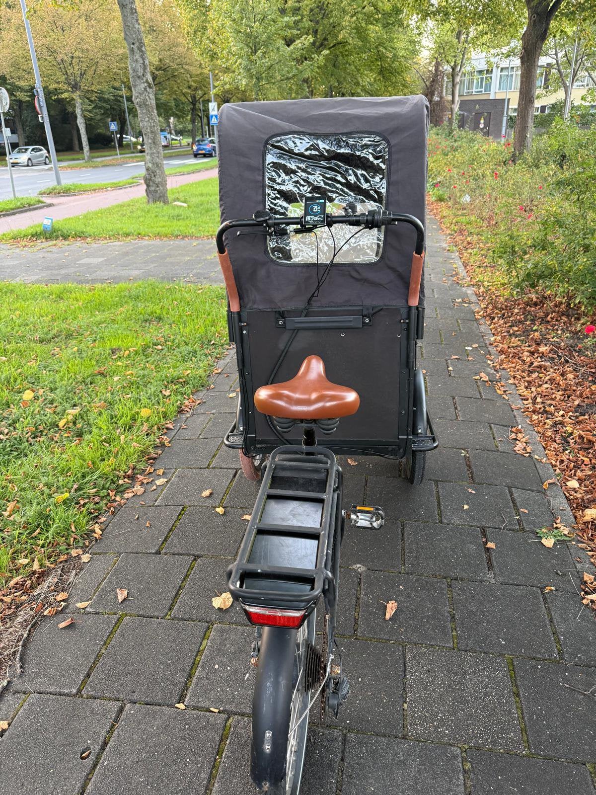 Troy bakfiets electrish, Ophalen of Verzenden, Gebruikt, 4 kinderen of meer, Huif