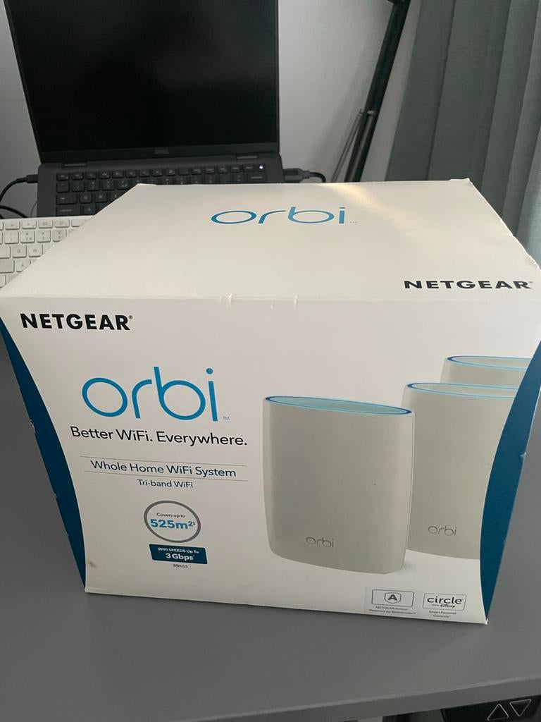 Orbi RBK53 – Mesh WiFi Systeem (router + 2 satellieten), Computers en Software, Routers en Modems, Ophalen, Gebruikt, Router