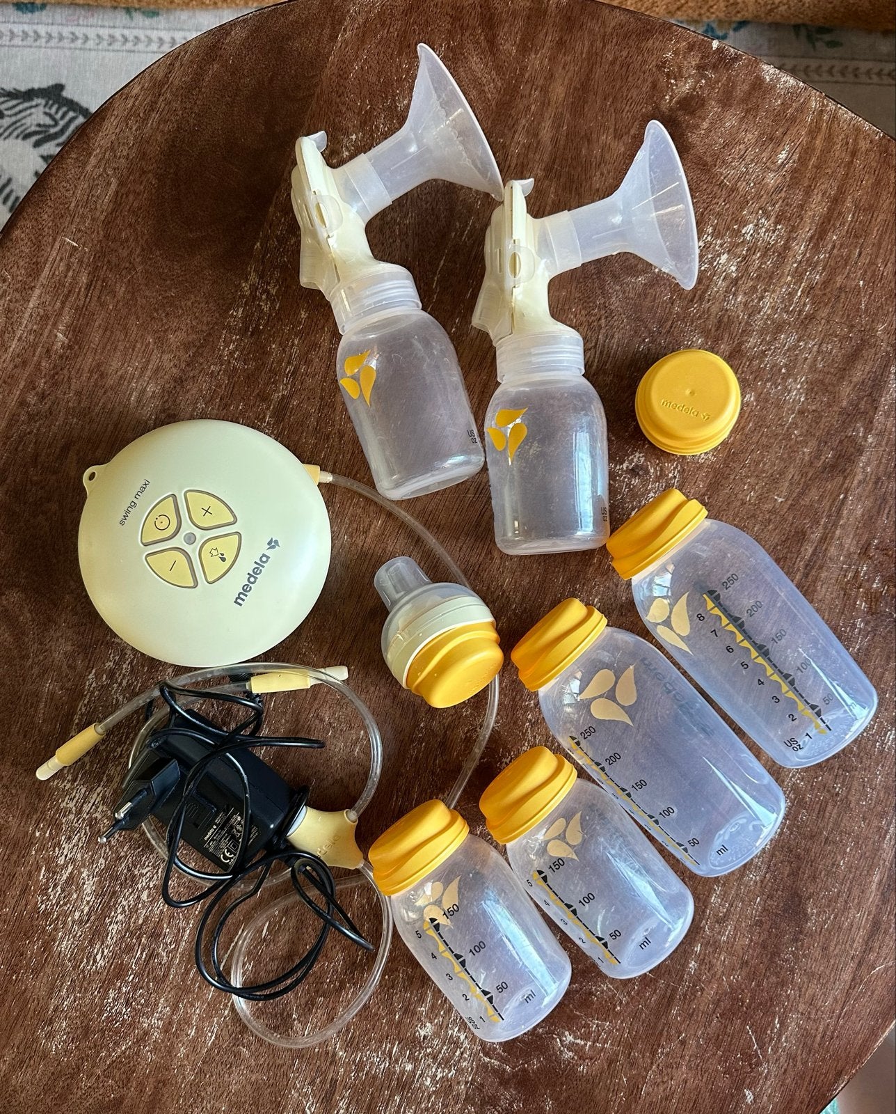 Medela Swing Maxi dubbele elektrische borstkolf + toebehoren, Ophalen, Gebruikt