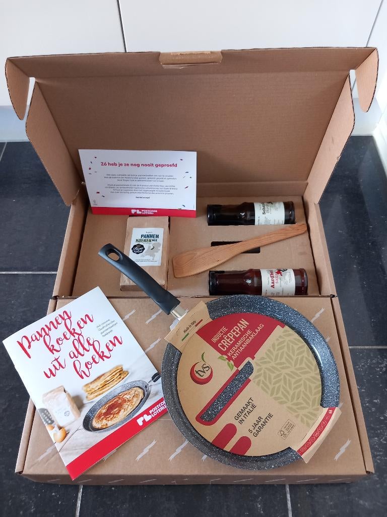 Pannenkoekenset 2 stuks Postcodeloterij spiksplinternieuw!!!, Overige materialen, Inductieplaat, Overige typen, Nieuw