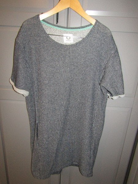 G829 Essenza mt XXL jurk tuniek donkerblauw wit gemêleerd, Maat 46/48 (XL) of groter, Zo goed als nieuw, Knielengte, Essenza