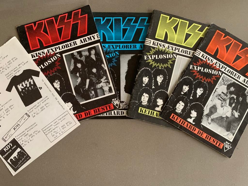 KISS Explorer army magazines + merchandise forms, Ophalen of Verzenden, Zo goed als nieuw