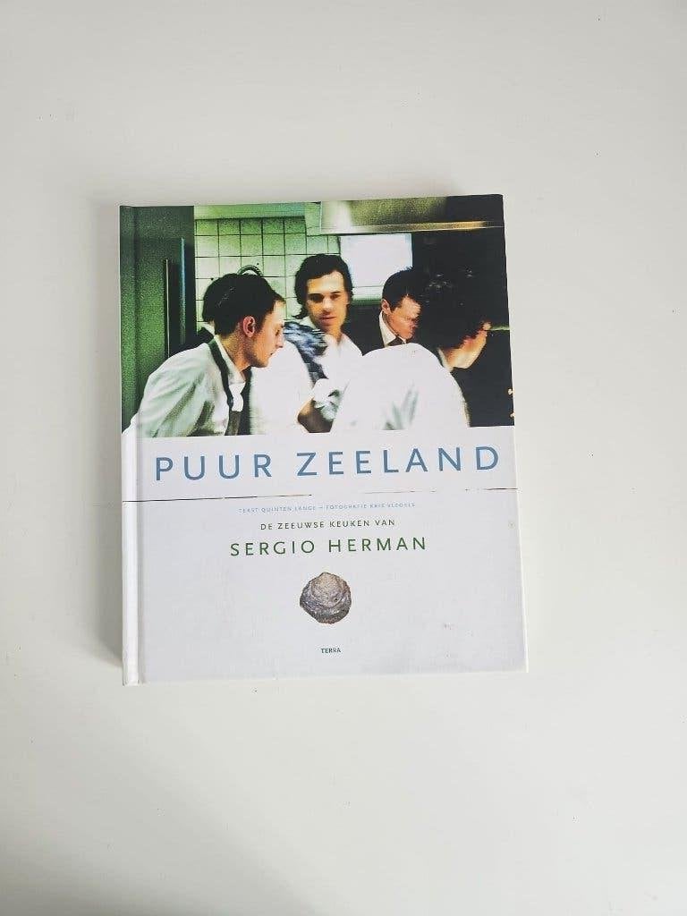 Puur Zeeland Kookboek – Prachtige Streekrecepten (Hardcover), Boeken, Ophalen, Zo goed als nieuw