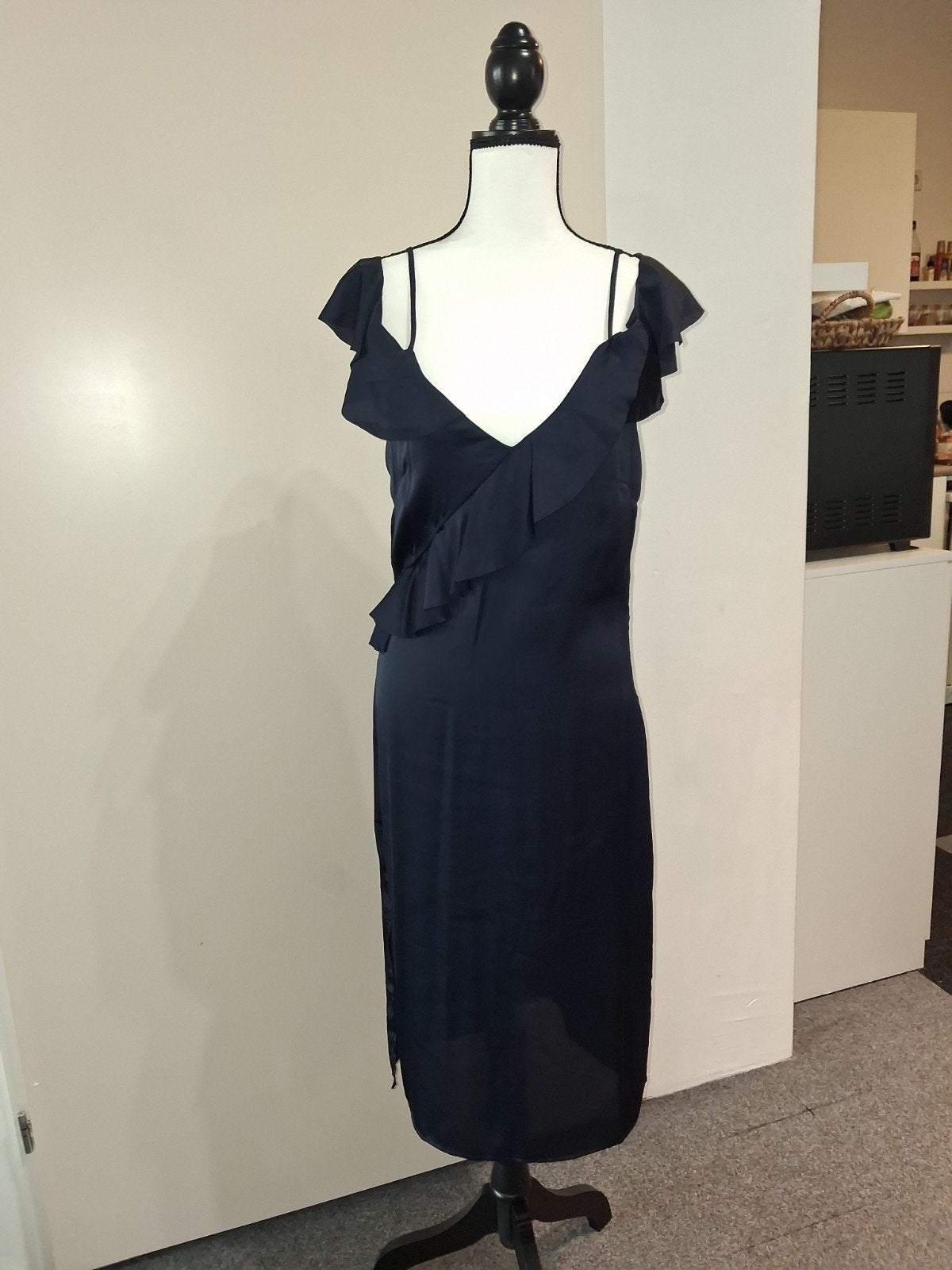 Donkerblauwe jurk met ruches en spaghettibandjes, Maat 38/40 (M), Blauw, Ophalen of Verzenden, Onder de knie