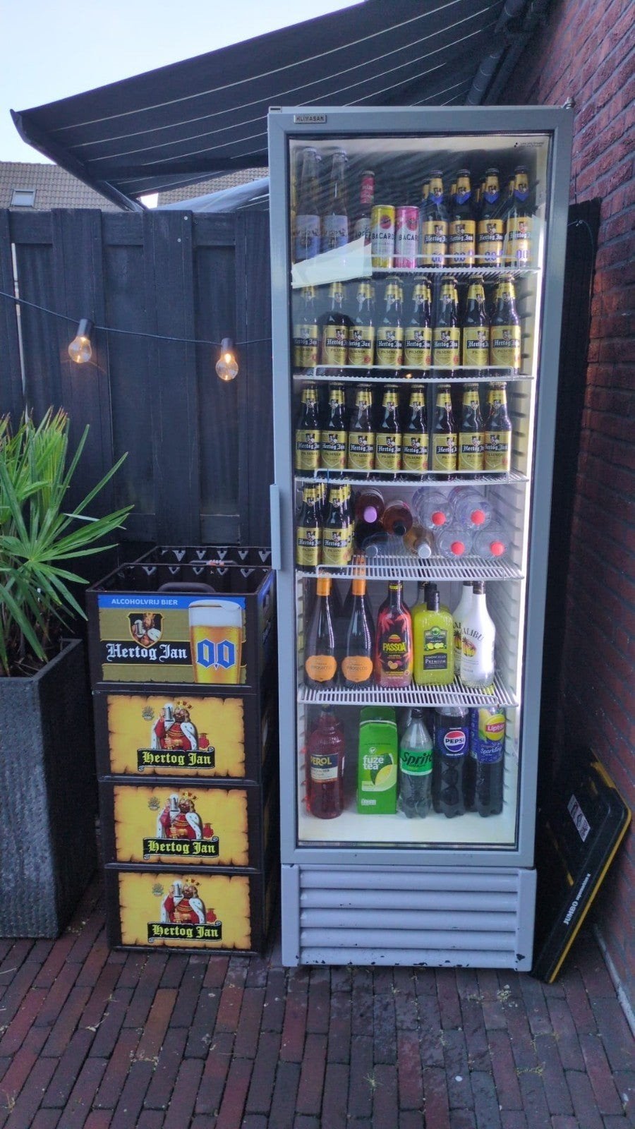 Te huur:horecakoelkast, JBL boxen, partytent enz, Ophalen of Verzenden