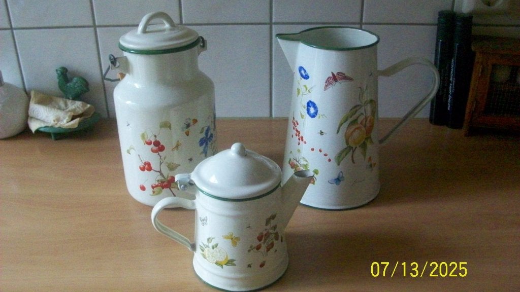 Emaille koffiepotje, waterkan + melkbus van Janneke Brinkman, Huis en Inrichting, Keuken | Keukenbenodigdheden, Nieuw, Overige typen