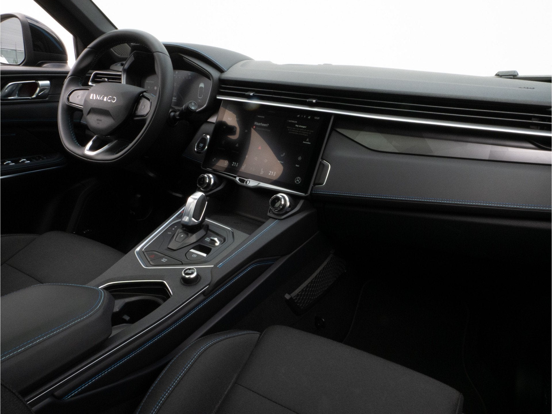 Lynk & Co 01 1.5 Plug-In Hybrid 262pk SOH 92% Zwarte hemel/, Auto's, Stof, Met garantie (alle), Bedrijf, 1854 kg