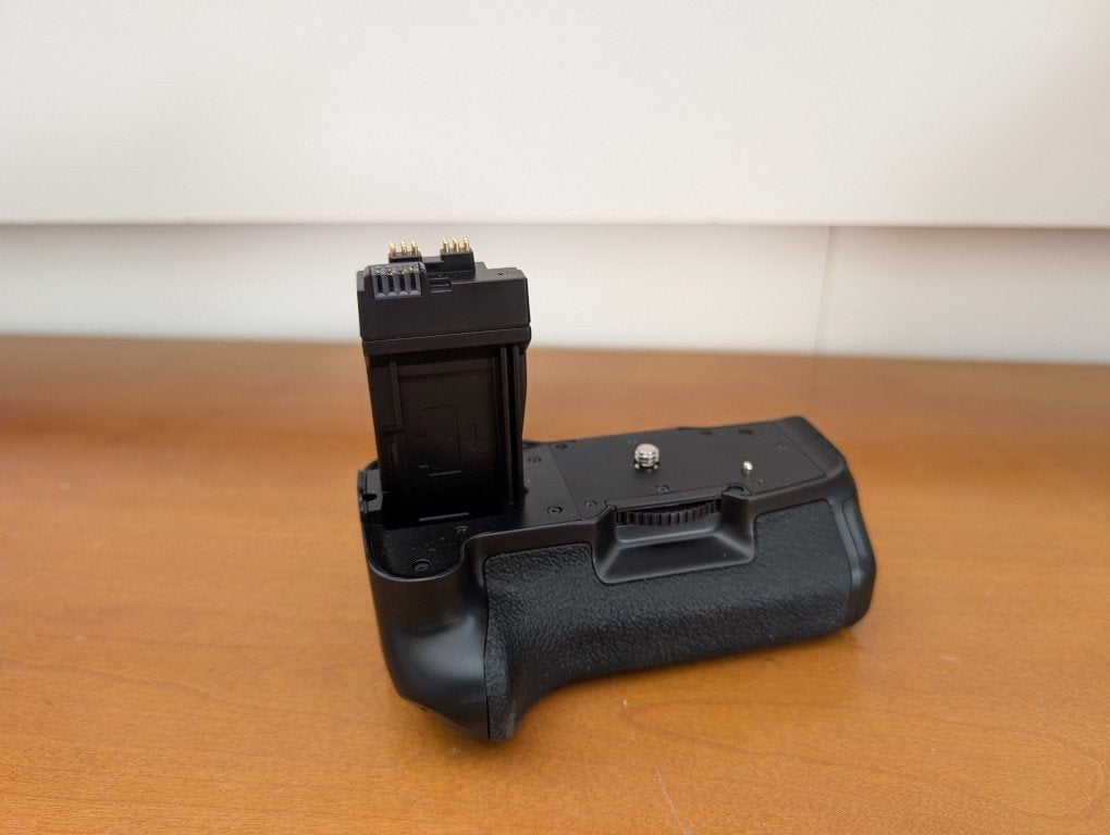 Neewer accugreep voor Canon EOS 550D 600D 650D 700D, Ophalen of Verzenden, Nieuw